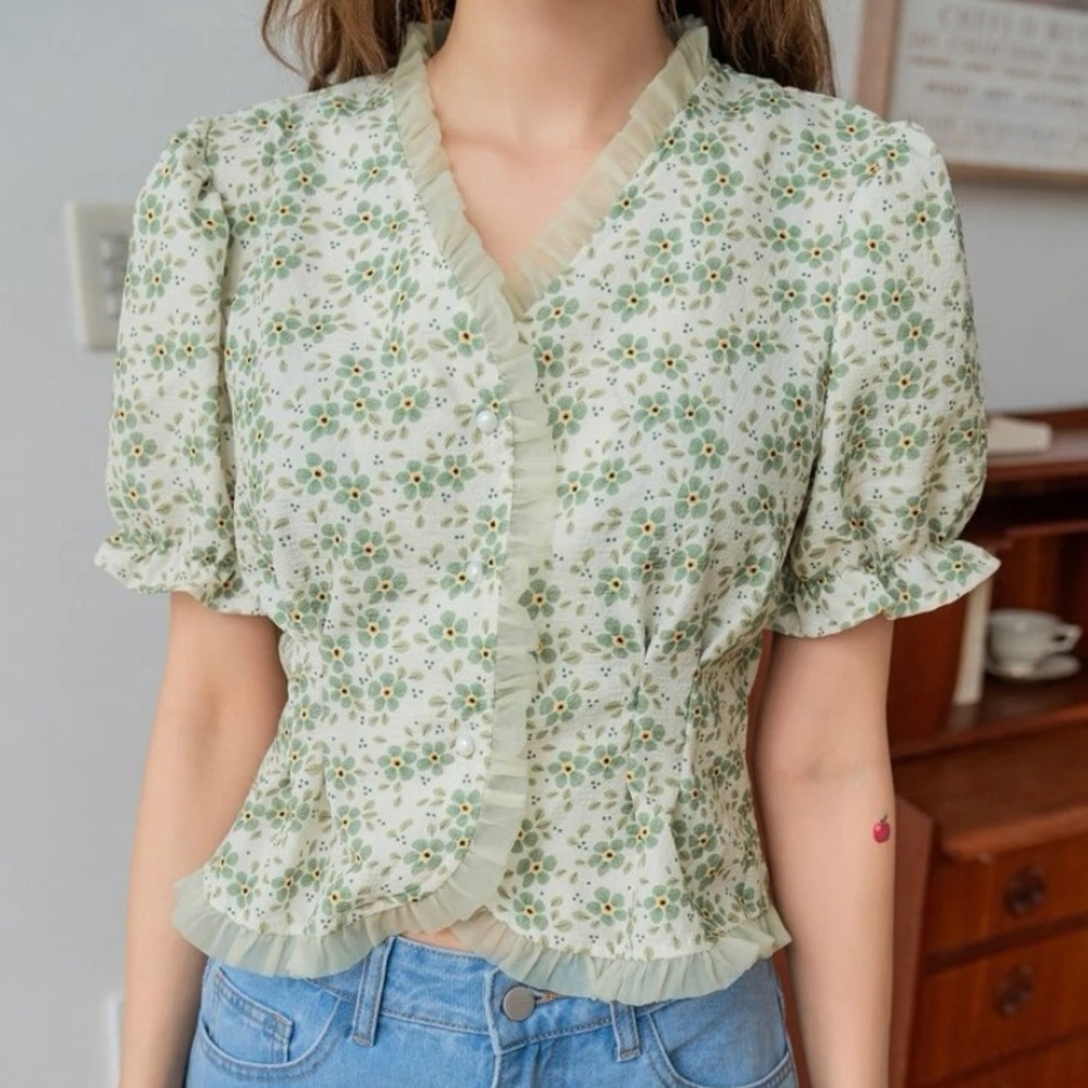 SHEIN Cute XL Floral Print Frill Trim Button Front Blouse